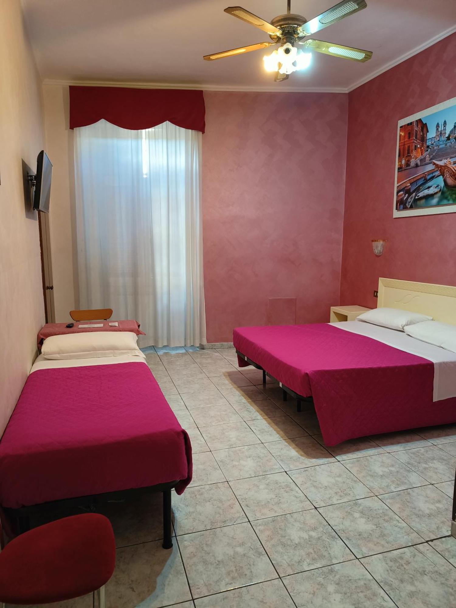 Hotel Principe Amedeo Рим Экстерьер фото