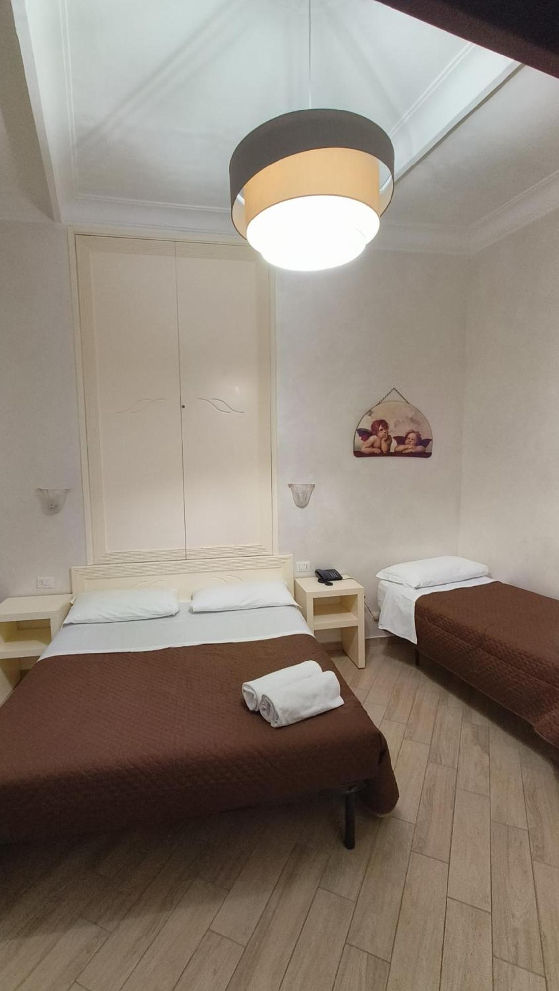 Hotel Principe Amedeo Рим Экстерьер фото